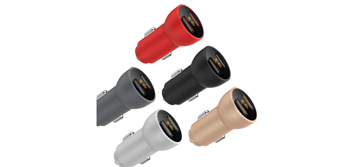 智能數(shù)顯車載充電器帶led顯示屏SN-308 智能數(shù)顯車載充電器帶led顯示屏SN-308